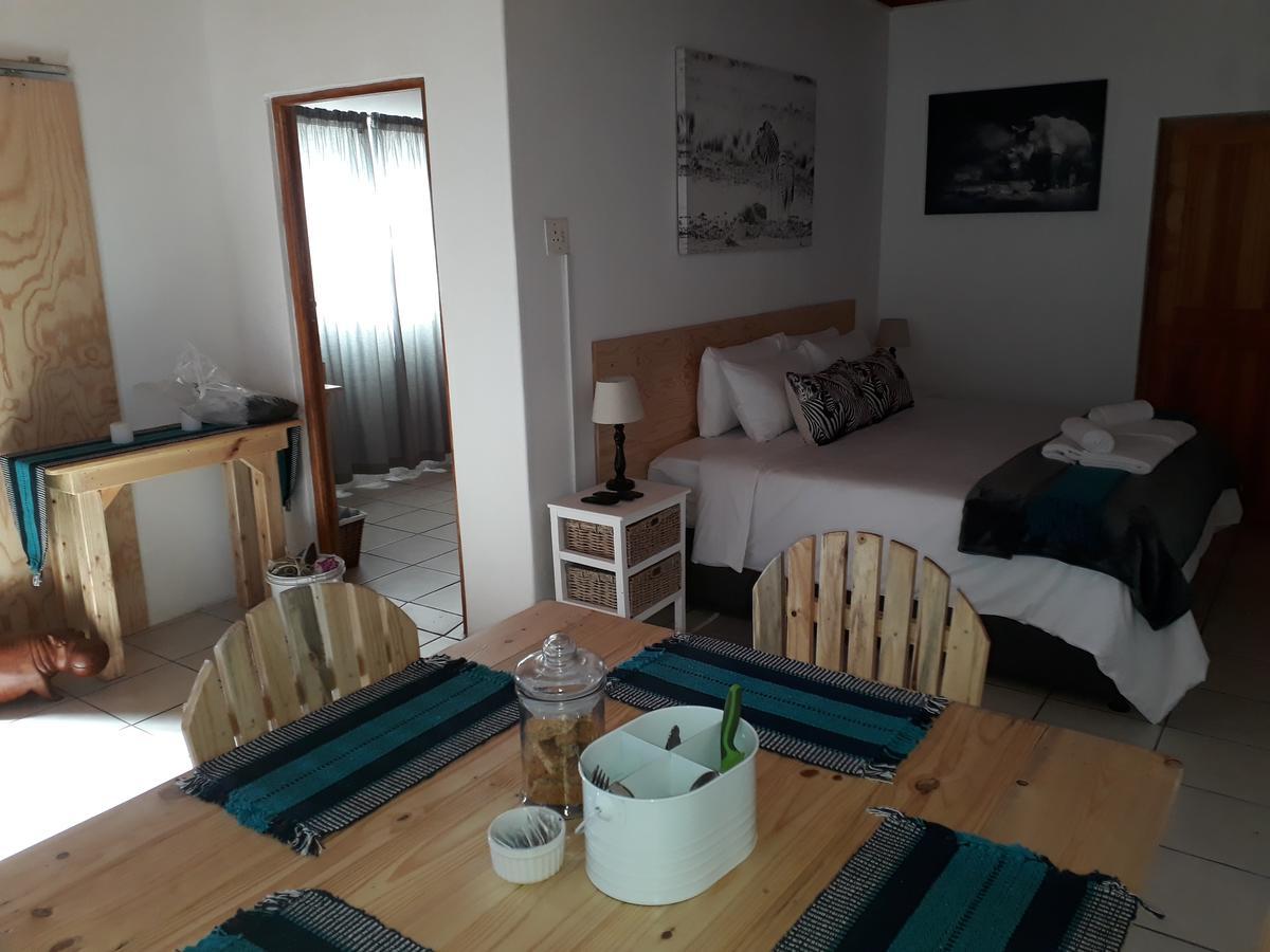 Lägenhet på 30 m² i Bluewater Bay, med 1 sovrum och 1 badrum  Port Elizabeth Exteriör bild