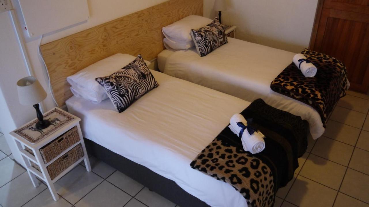 Lägenhet på 30 m² i Bluewater Bay, med 1 sovrum och 1 badrum  Port Elizabeth Exteriör bild